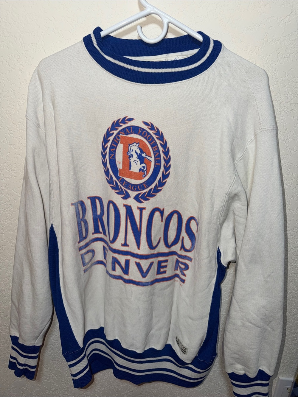 LOGO 7 Denver Broncos Retro White and Royal Blue Crewneck Sweatshirt
